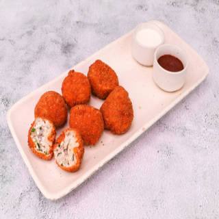Crunchy Paneer Momos