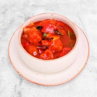 Diced Chicken In Hot Garlic Sauce Gravy
