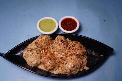 Paneer Creamy White Sauce Momo